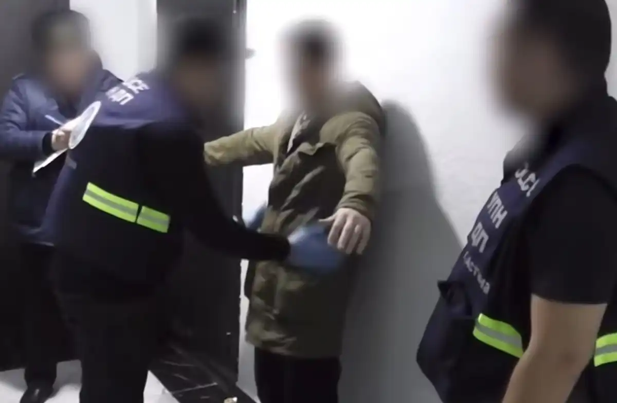 Полиция накрыла гашишного наркоторговца в Астане