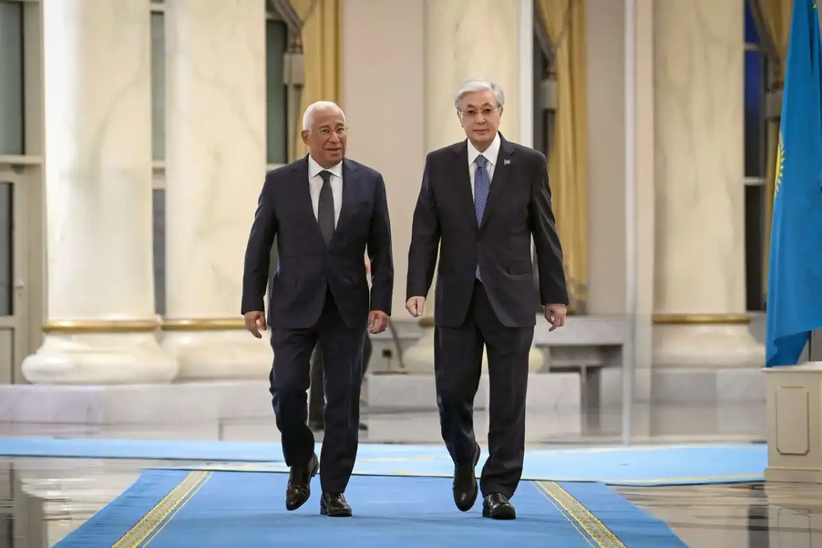 Глава государства провел переговоры с Президентом Европейского Совета