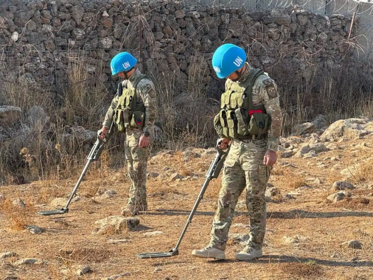 Казахстанские миротворцы обезвредили свыше тысячи боеприпасов на Голанских высотах