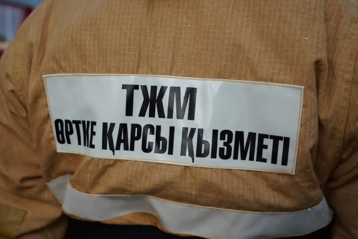 Пожар в 12-этажном доме в Астане: спасатели рассказали подробности