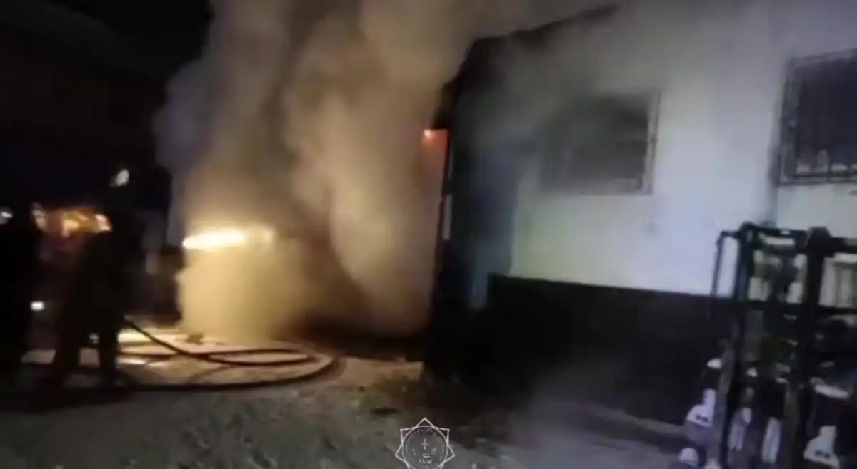 Мебельный цех вспыхнул в Астане