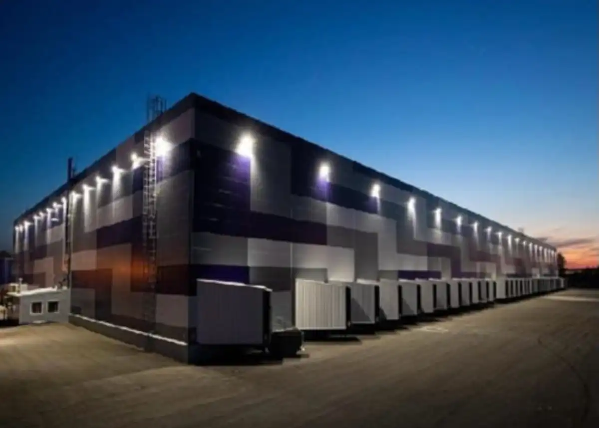 В Астане реализуют 55 инвестпроектов на 300 млрд тенге – Женис Касымбек