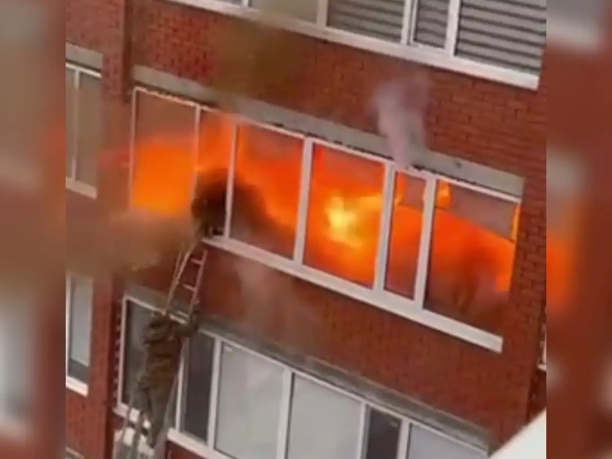 Взрыв прогремел в многоэтажном доме Уральска (ВИДЕО)