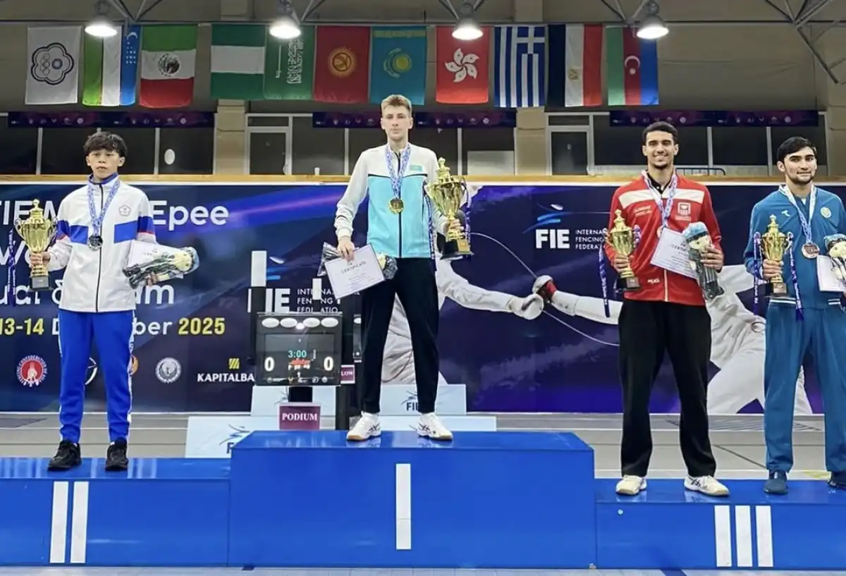 Казахстанский шпажист завоевал золото на юниорском этапе кубка мира
