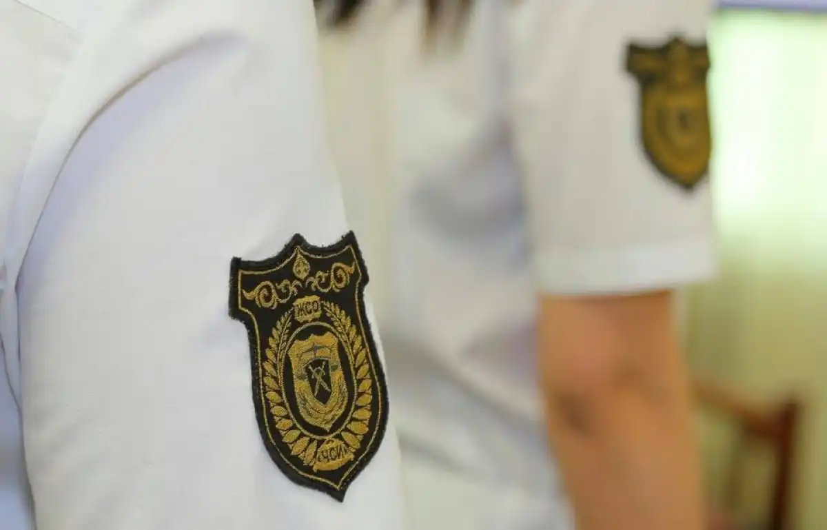 С должников в Шымкенте незаконно снимали ограничения на выезд