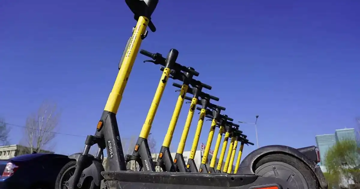 Сенат одобрил закон об ответственности владельцев электросамокатов