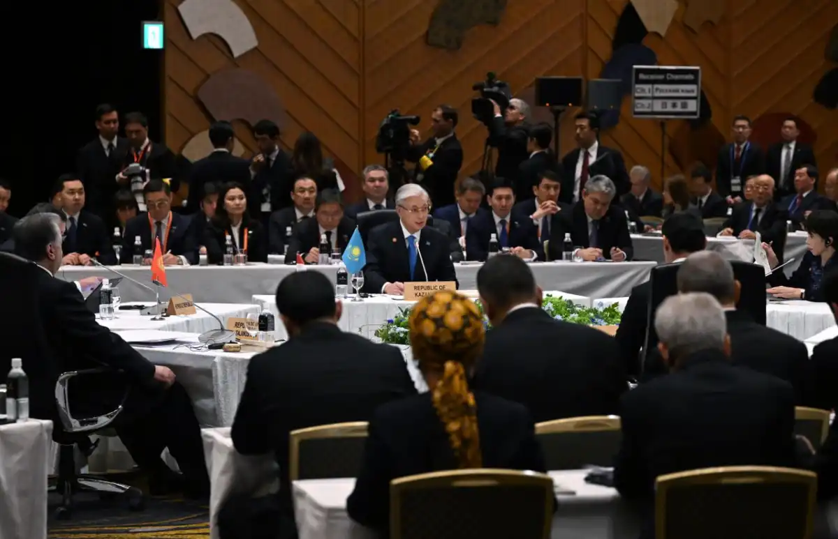 Казахстан и Япония подписали более 60 документов на сумму свыше 3,7 миллиарда долларов