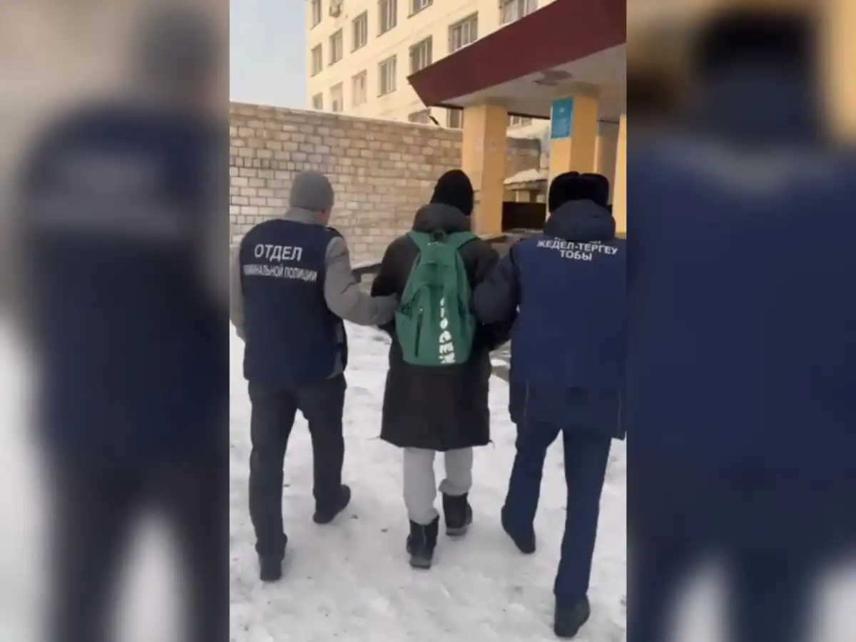 42-летний мужчина писал ребёнку непристойные сообщения в Семее