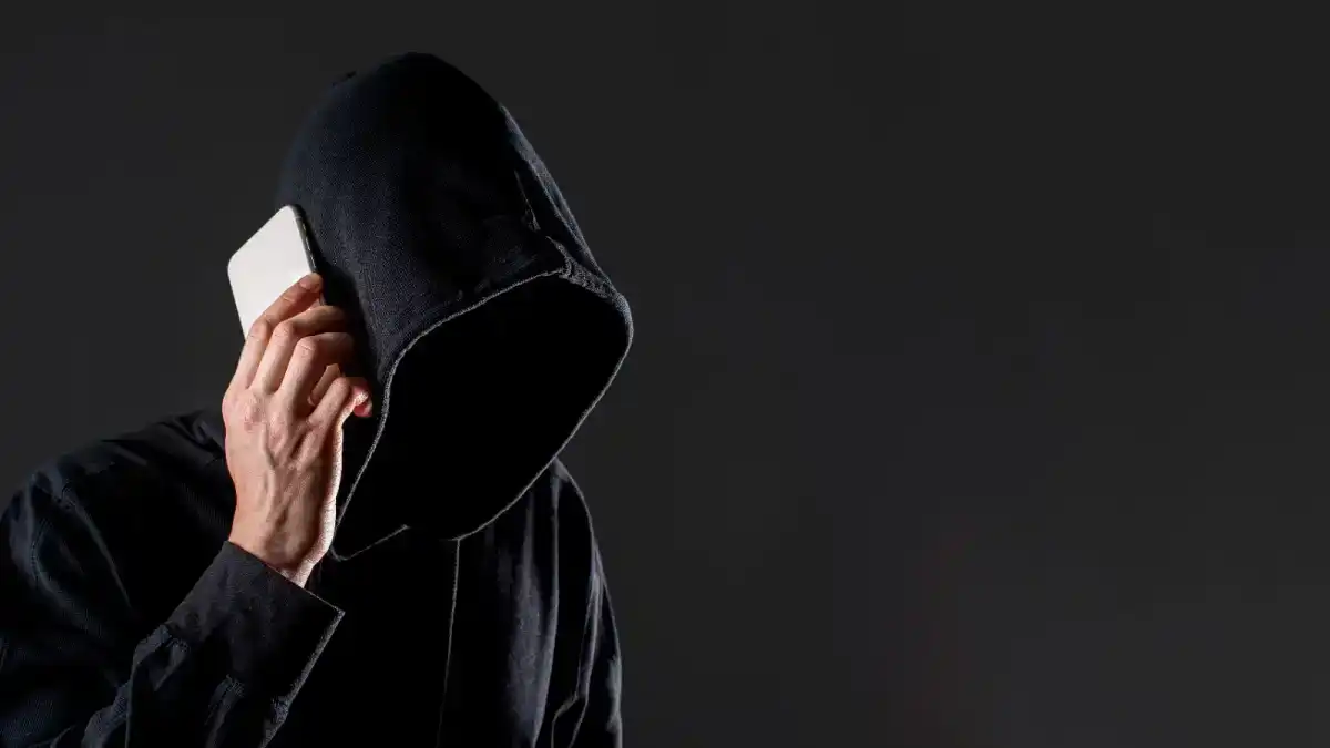 Казахстанец потерял еще 90 млн в попытке вернуть украденные деньги