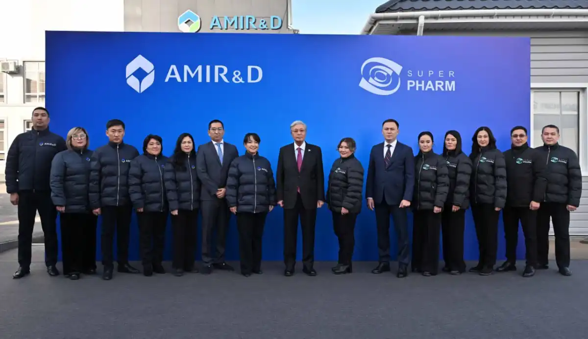 Токаев ознакомился с деятельностью фармацевтических предприятий Жамбылской области