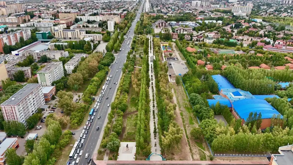 Безопасная улица, благоустроенный двор, зеленые насаждения: как изменился район Алматы в 2025 году