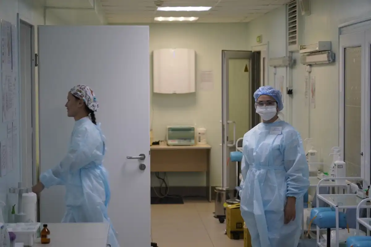 Президент поблагодарил соотечественников, встречающих Новый год на рабочих местах