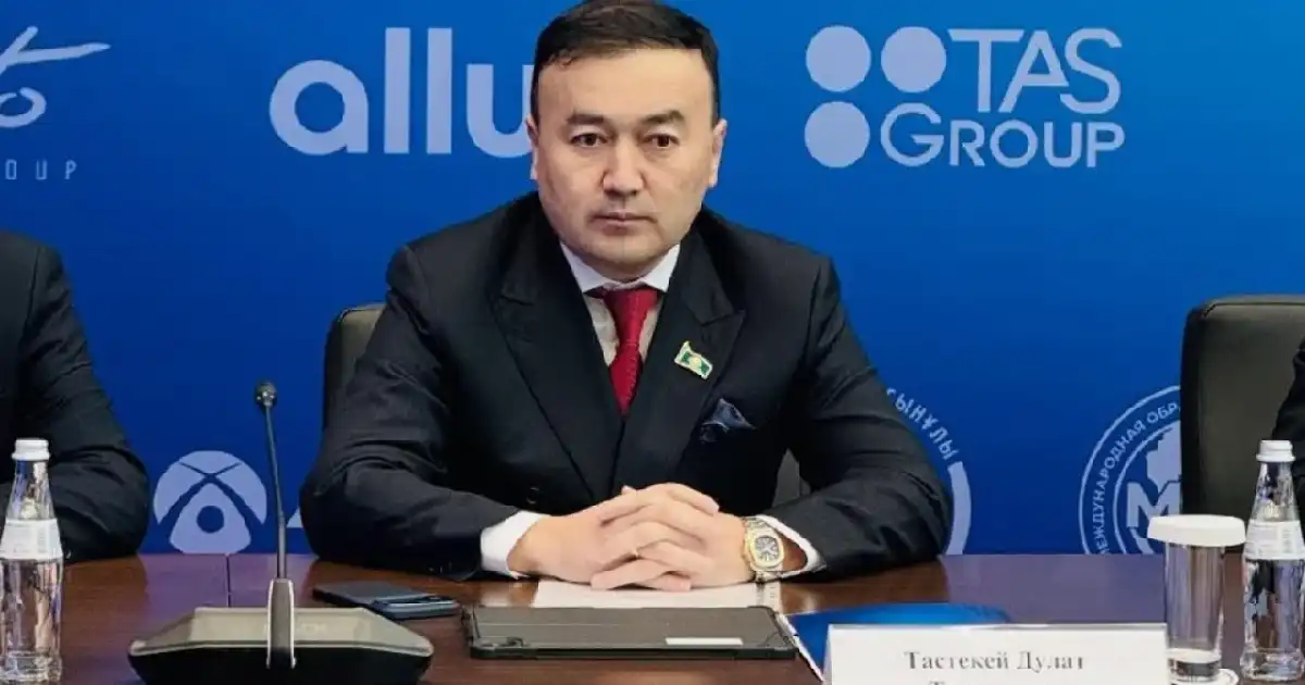 «Мы не имеем права отставать от глобальных трендов»: Дулат Тастекей выразил мнение о поздравлении Президента с Новым годом