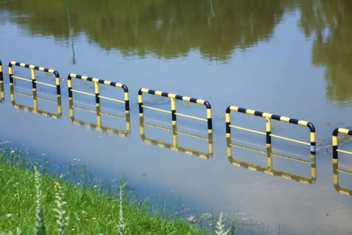 Что можно и нельзя делать в водоохранных зонах: разъяснение по Водному кодексу