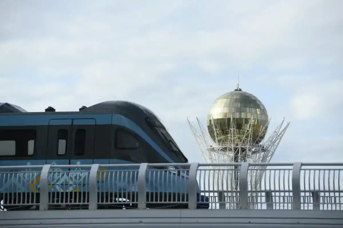 Астанчанам предлагают работу в LRT