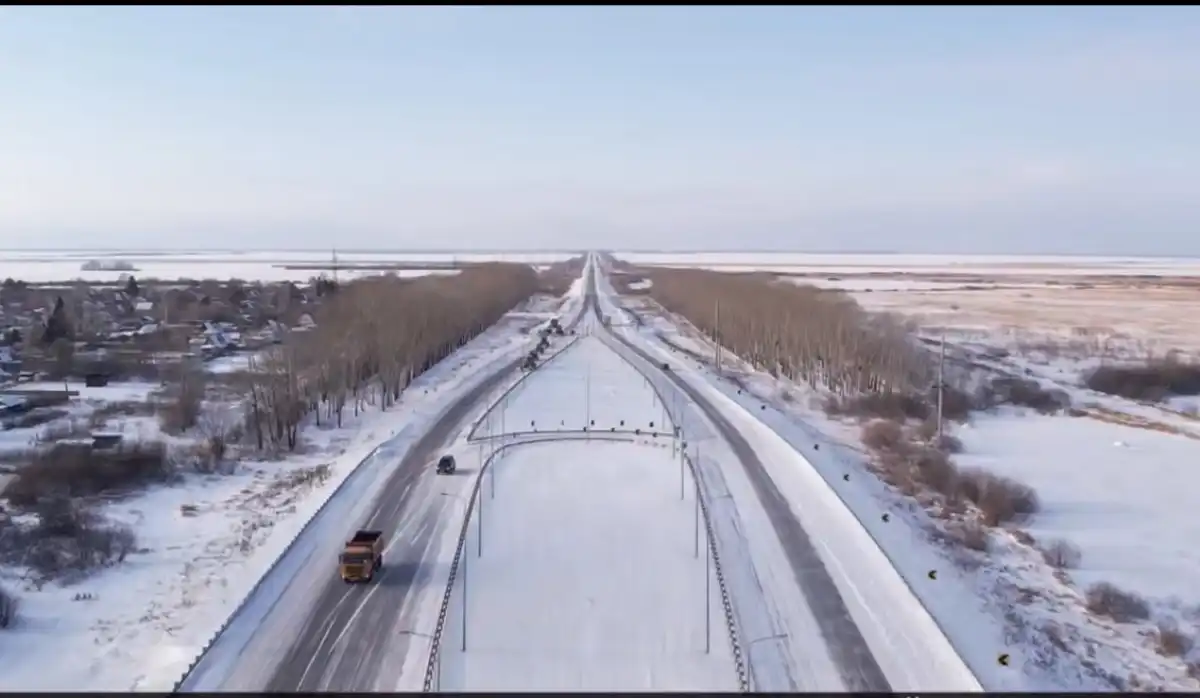 Движение ограничили на ряде автодорог Казахстана в связи с непогодой