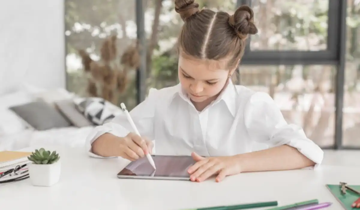 Часть школьников Астаны завтра будут учиться онлайн