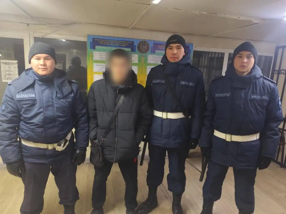 Гвардейцы задержали мужчину с мачете в Конаеве