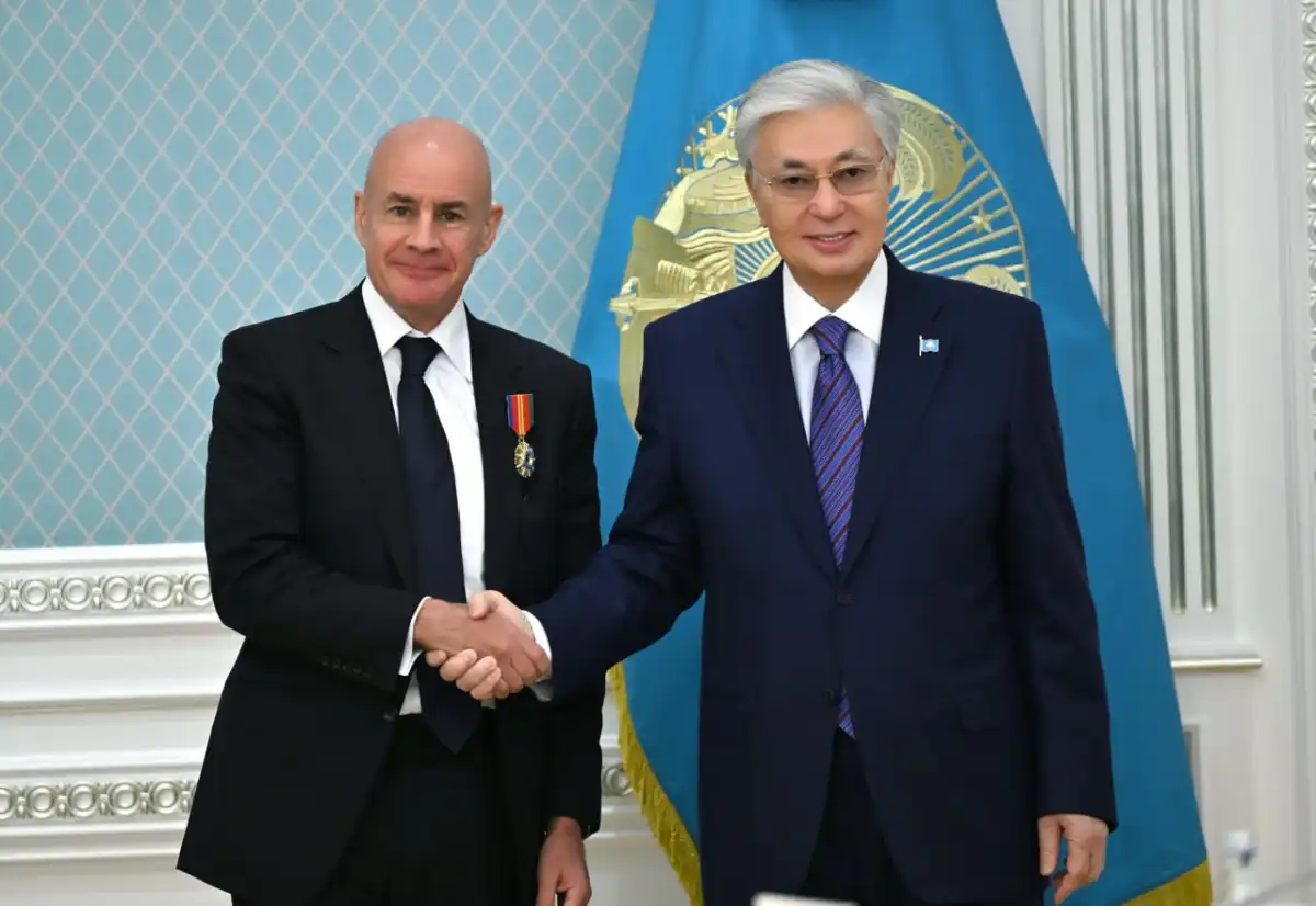 Токаев наградил Йохана Элиаша орденом «Достық» II степени