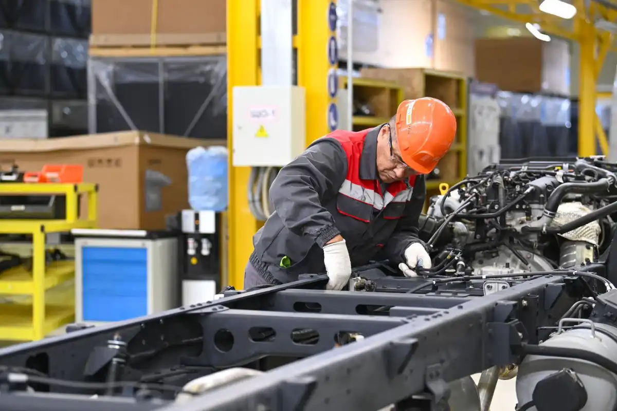 Экономический патриотизм, инвестиции и рост: обзор «НАЦ» по итогам 2025 года