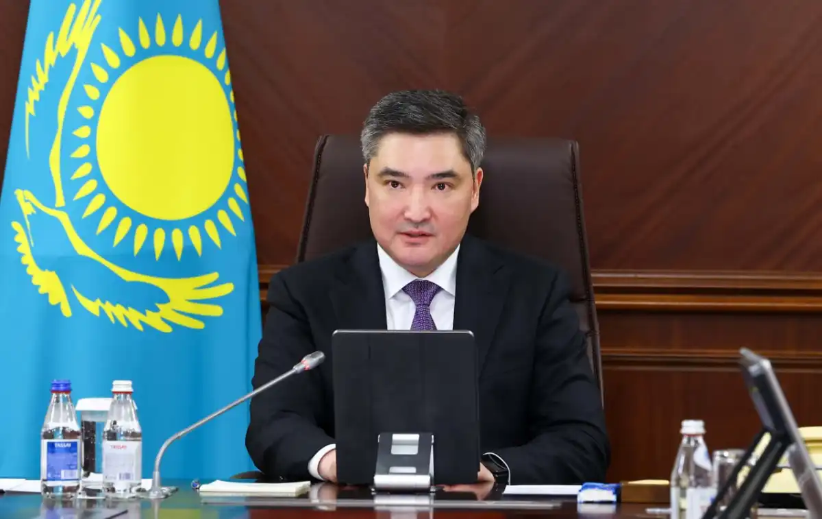 Премьер-министр поручил передать ФСМС в Минфин