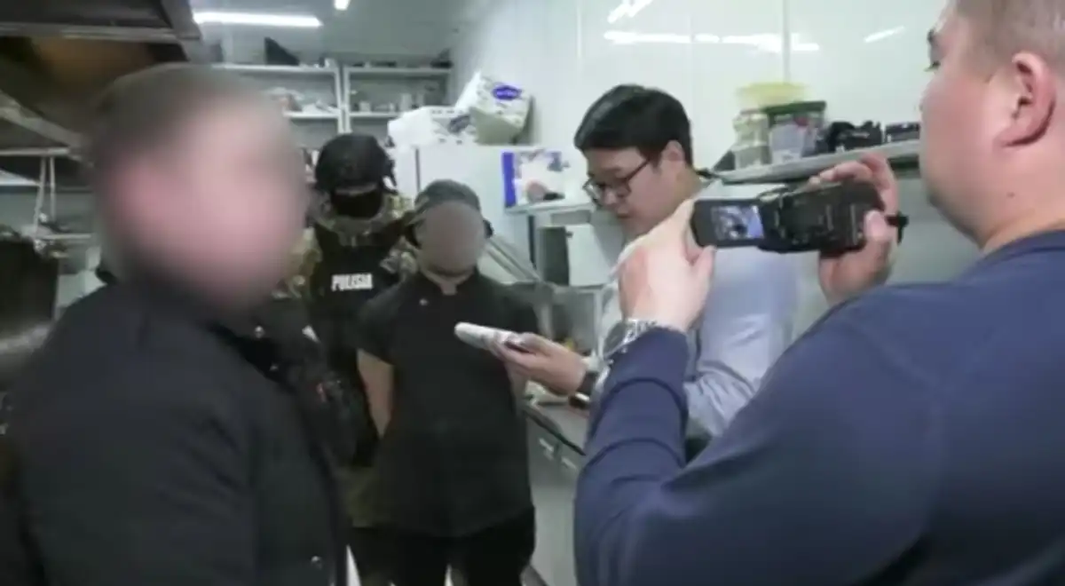 Повара ночного клуба задержали за торговлю наркотиками в Алматы (ВИДЕО)