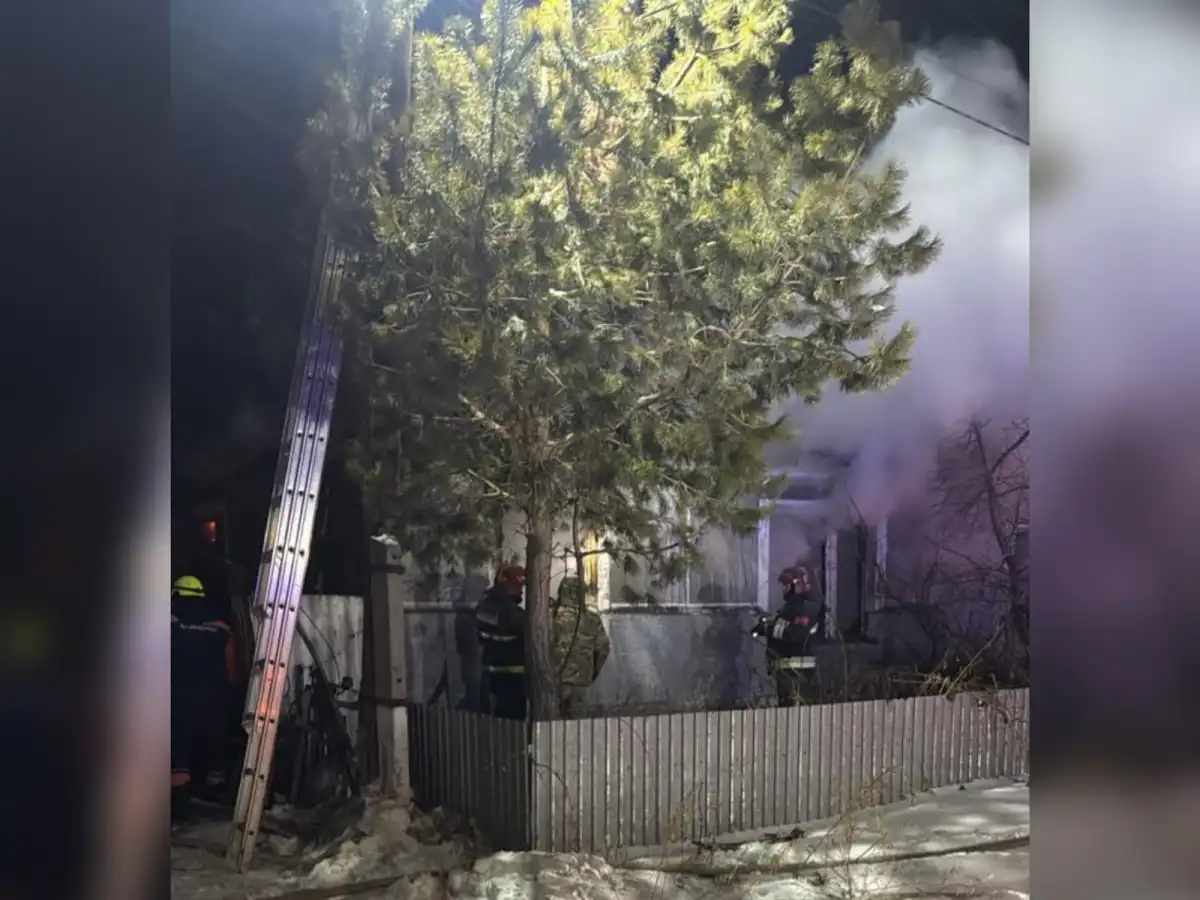 «Оставили одну дома»: 5-летняя девочка погибла при пожаре в СКО