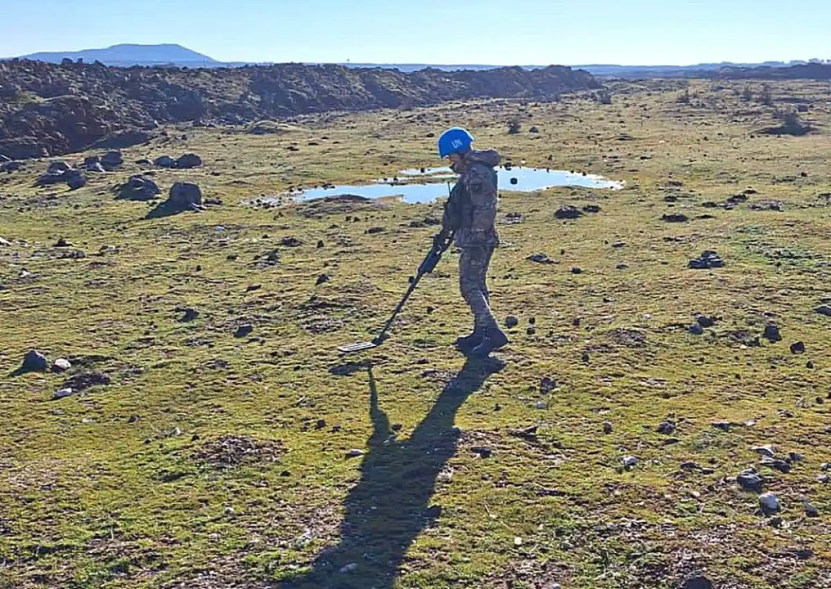 Казахстанские саперы уничтожили более 1200 взрывоопасных предметов на Голанских высотах