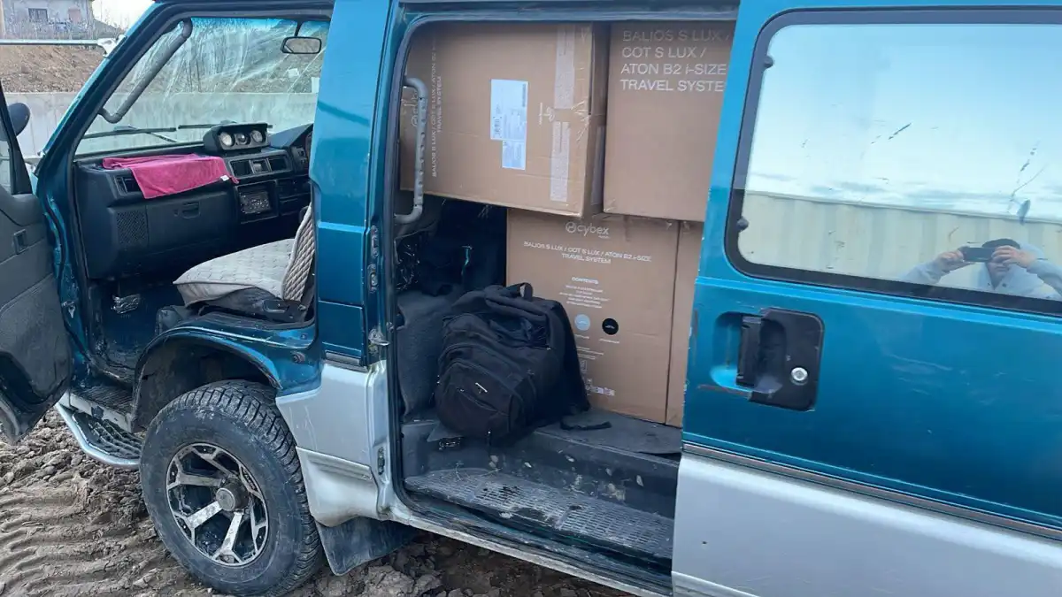 Преступная группа обчищала ж/д контейнеры из Китая