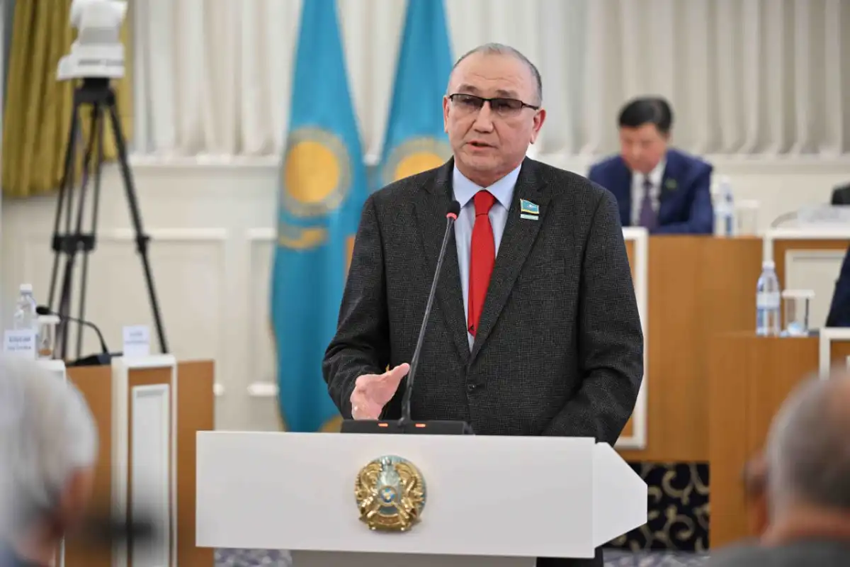 В Казахстане предложили запретить иностранное финансирование политических партий