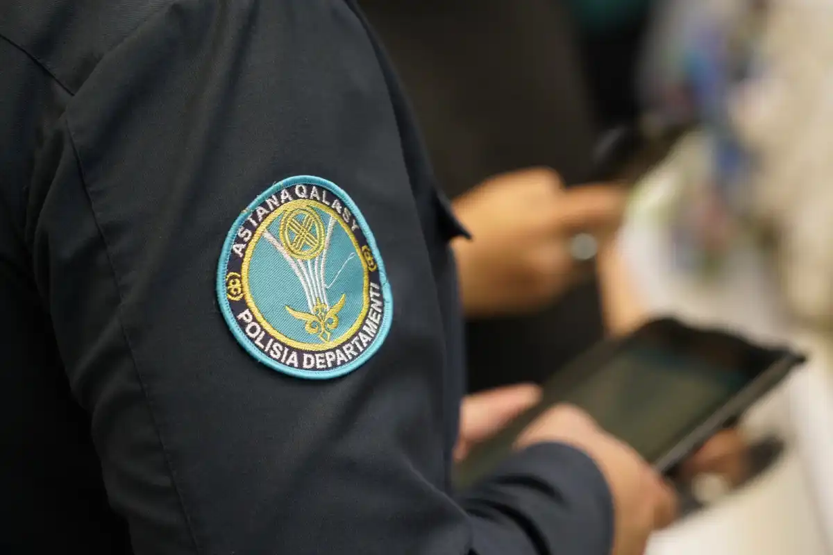 Согласилась «за вознаграждение»: астанчанку подозревают в дропперстве