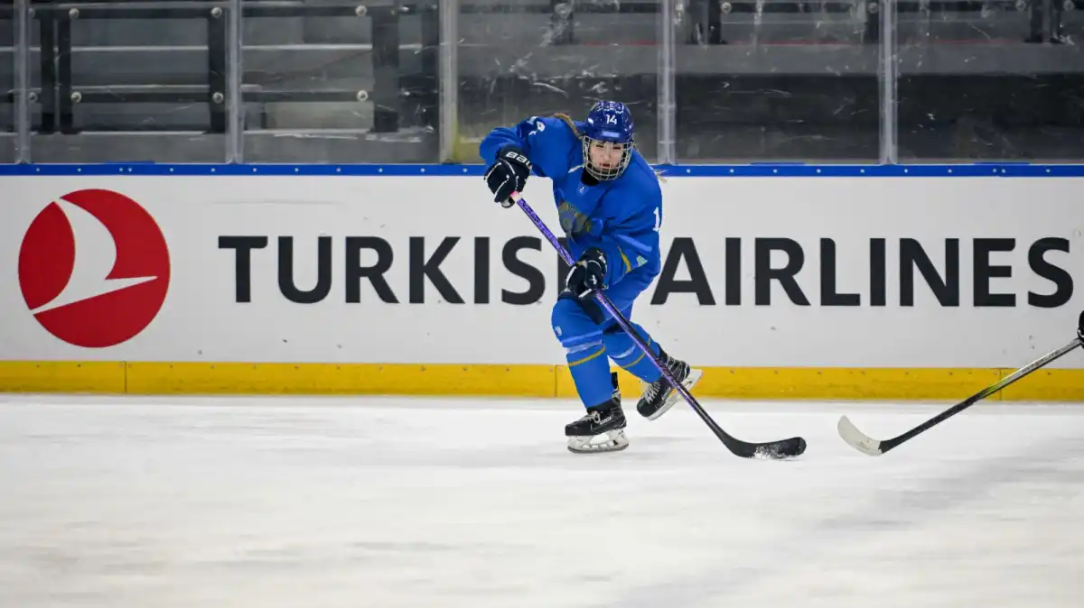 Казахстанские хоккеистки завоевали серебро на юниорском чемпионате мира