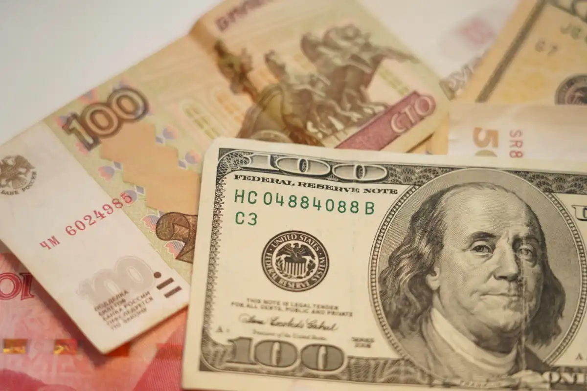 Курс валют в обменниках Астаны на 27 января