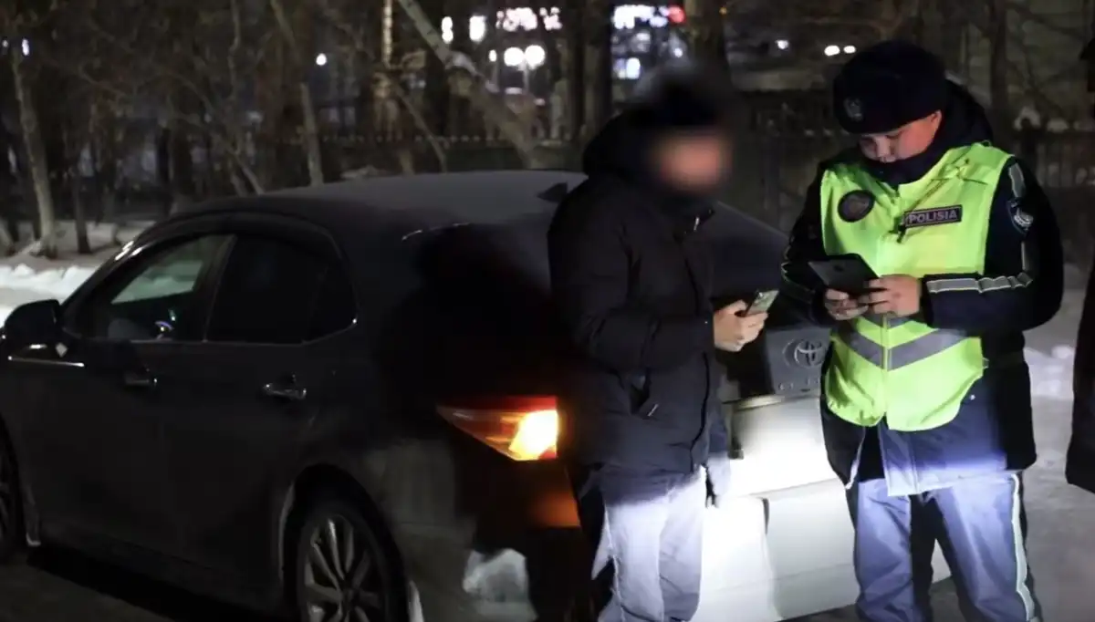 Водитель в Астане имитировал спецслужбы