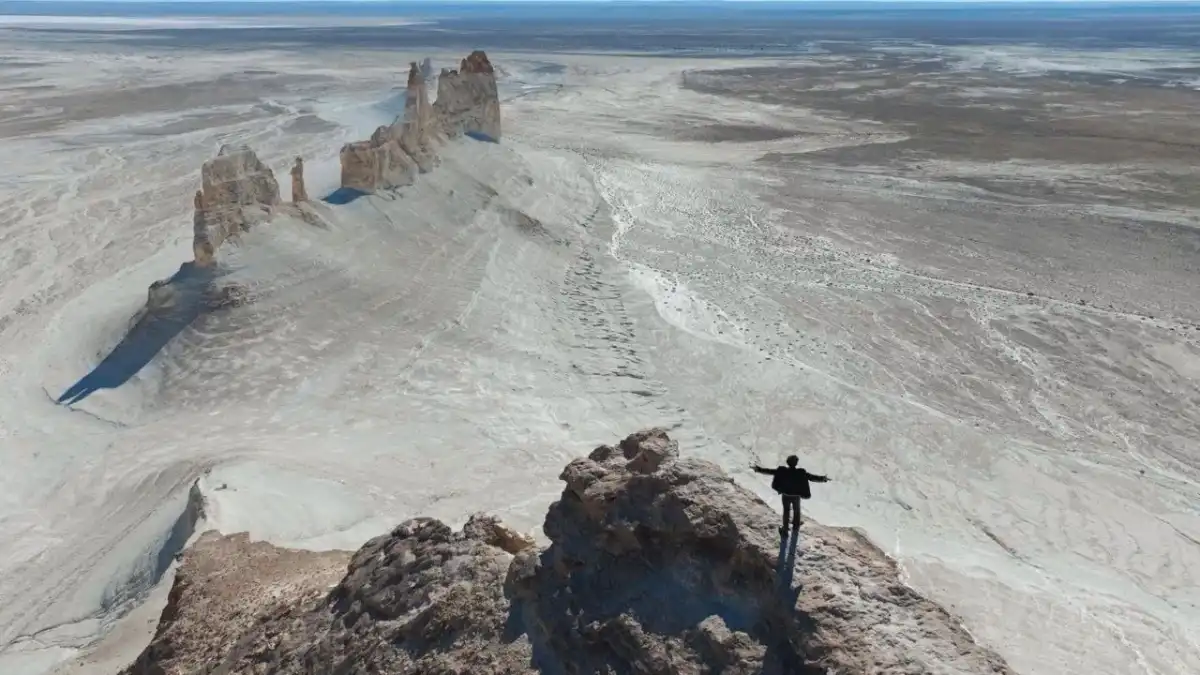 Туркестан, Бозжыра и Каинды: в Китае состоится премьера проекта Димаша о Казахстане