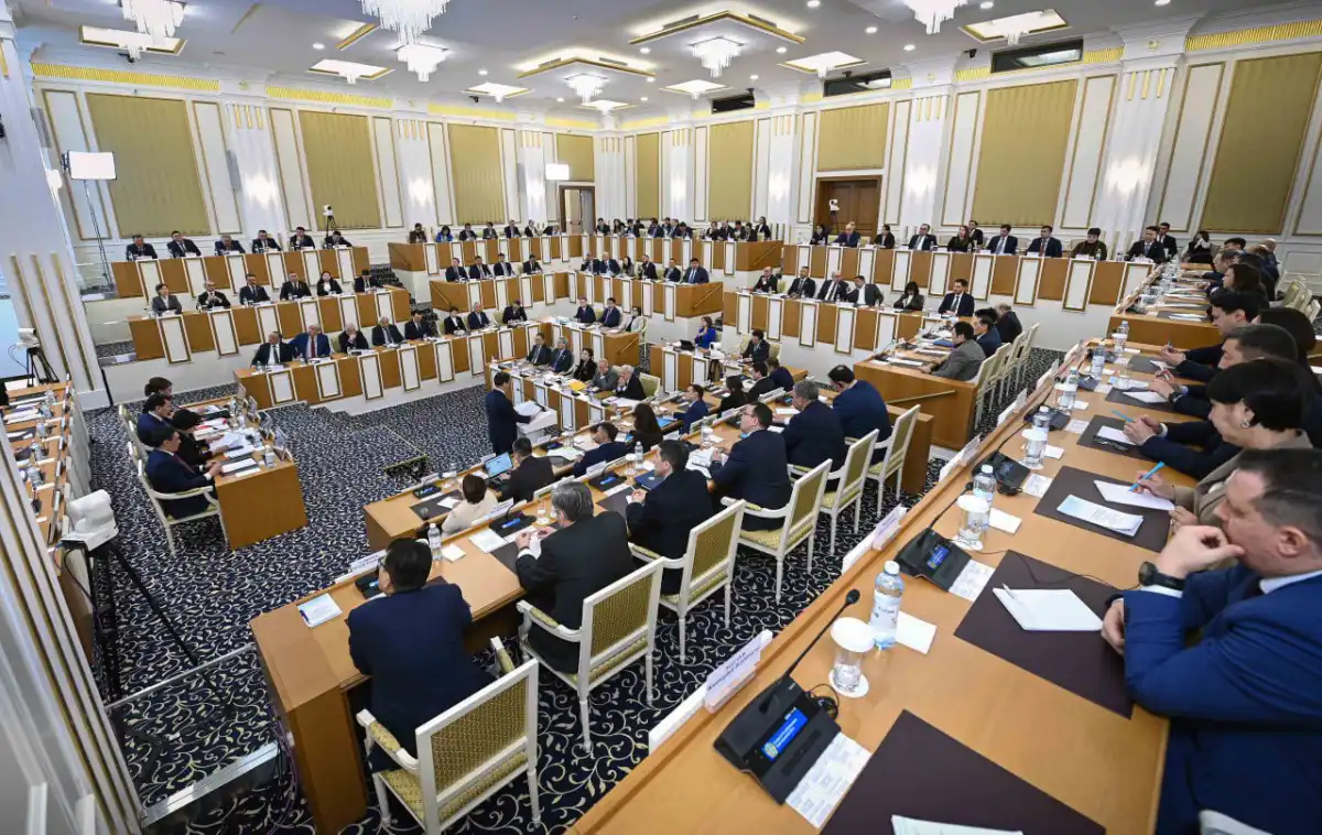 Ценности брака и семьи усилят на конституционном уровне в Казахстане