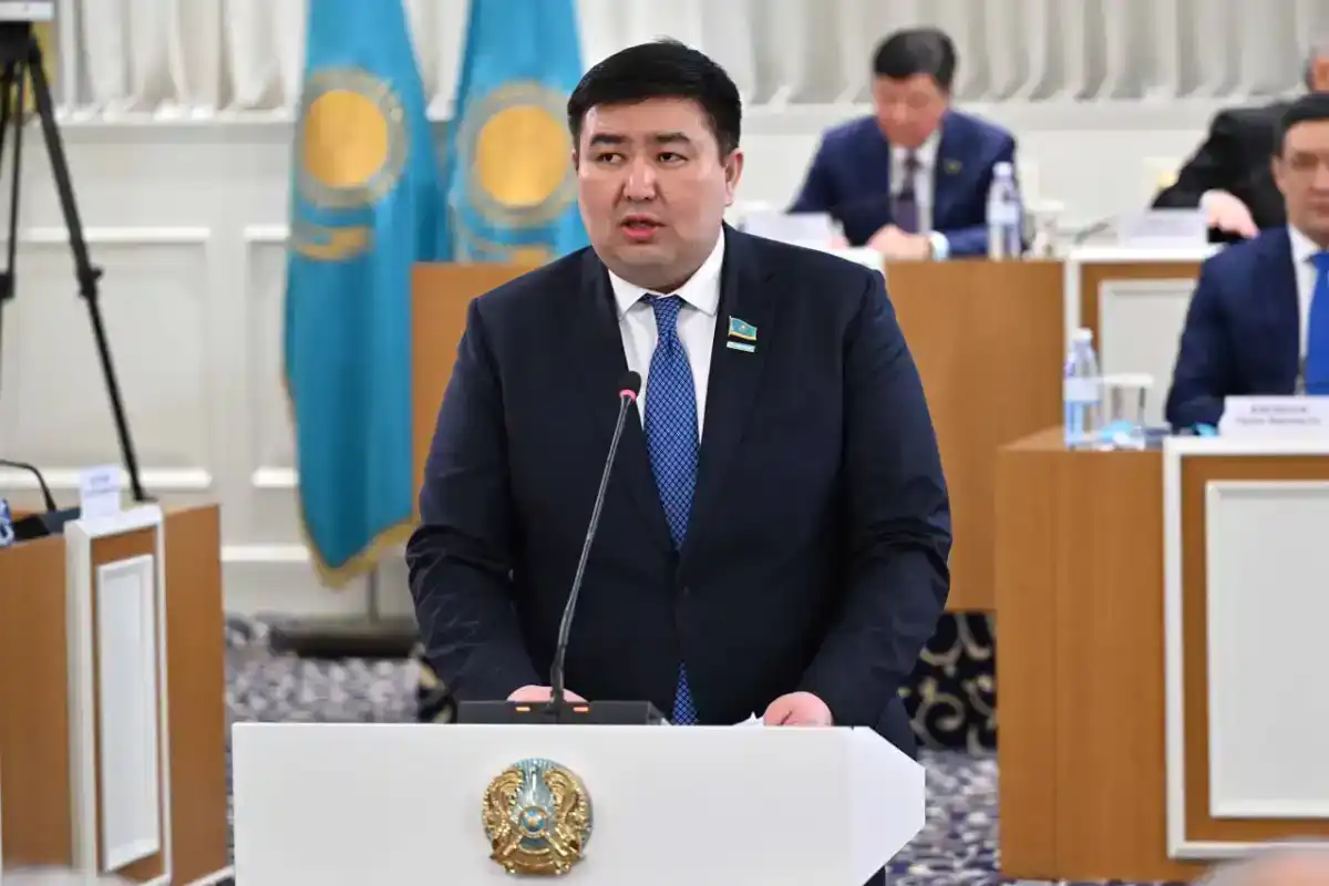 При создании нового Парламента мы отказались от лишних затрат и процедурного замыкания – Елнур Бейсенбаев
