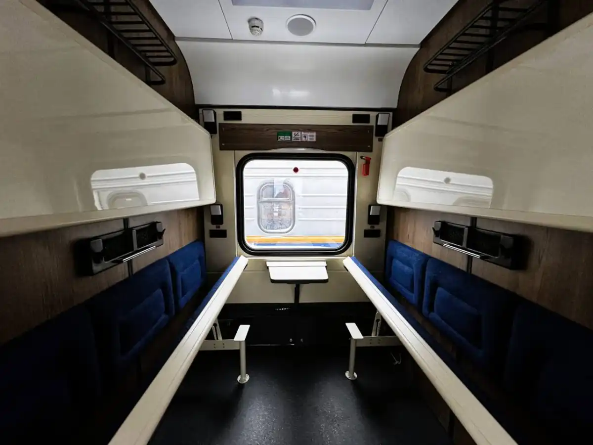 У поезда Астана – Семей появился новый комфортабельный вагон – ФОТО