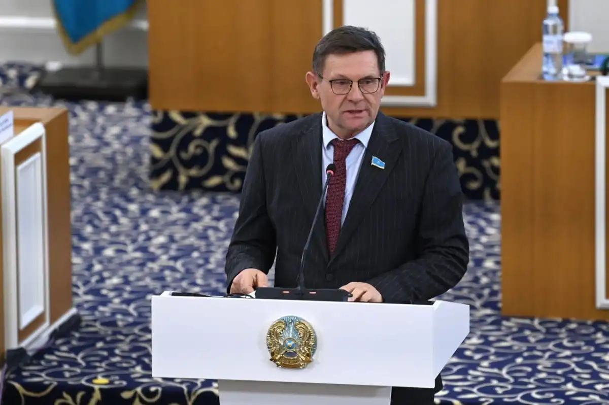 Сергей Пономарев: Новая Конституция закрепляет экологическую ответственность и права человека