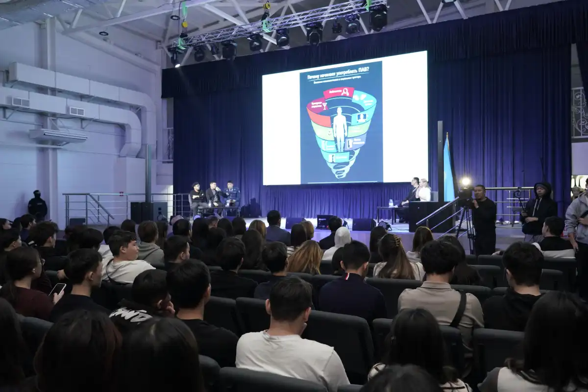 Наркотикам — нет: звёзды КВН поддержали акцию «Астана — есірткісіз қала!»