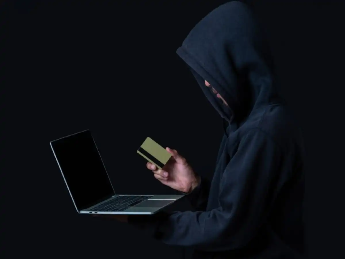 Когда высокий сезон у мошенников, подсказали казахстанцам