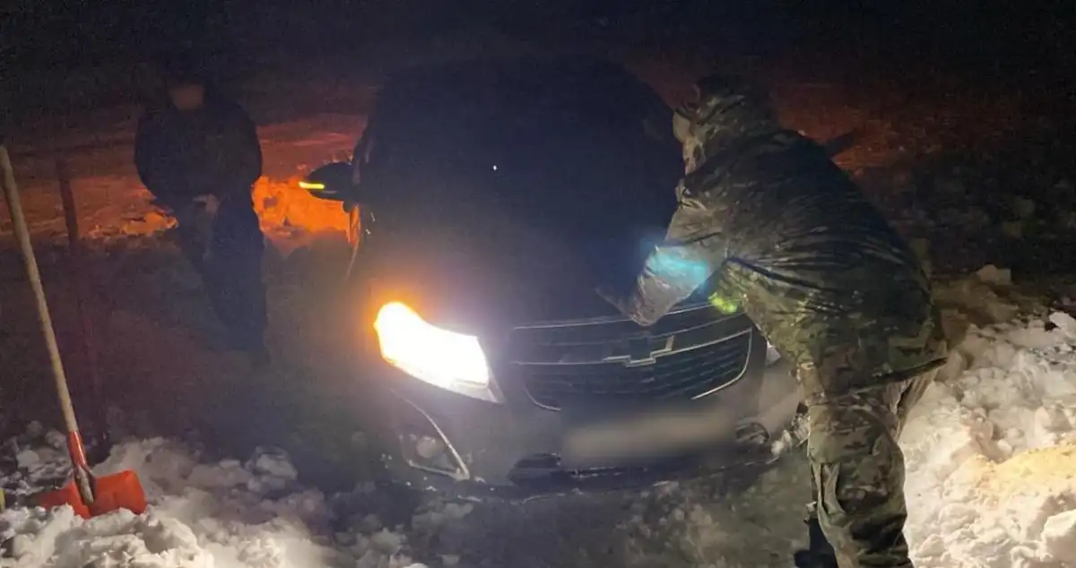 За прошедшие 7 суток из снежных заносов в Казахстане спасли 96 человек