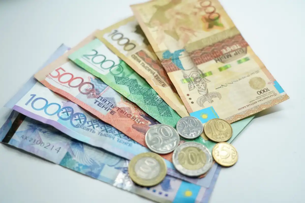 Курс валют в обменниках Астаны на 9 февраля