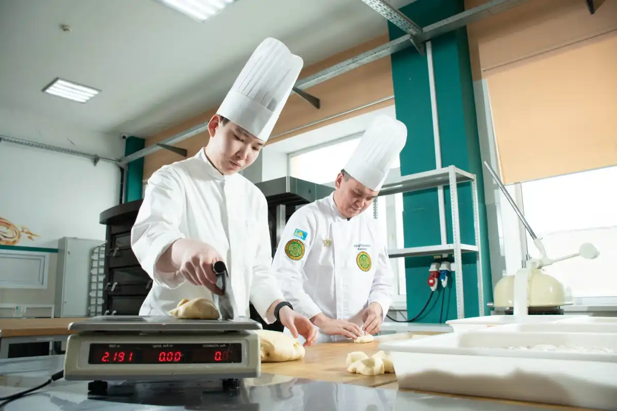 Представители столичного колледжа прошли международную стажировку в Китае