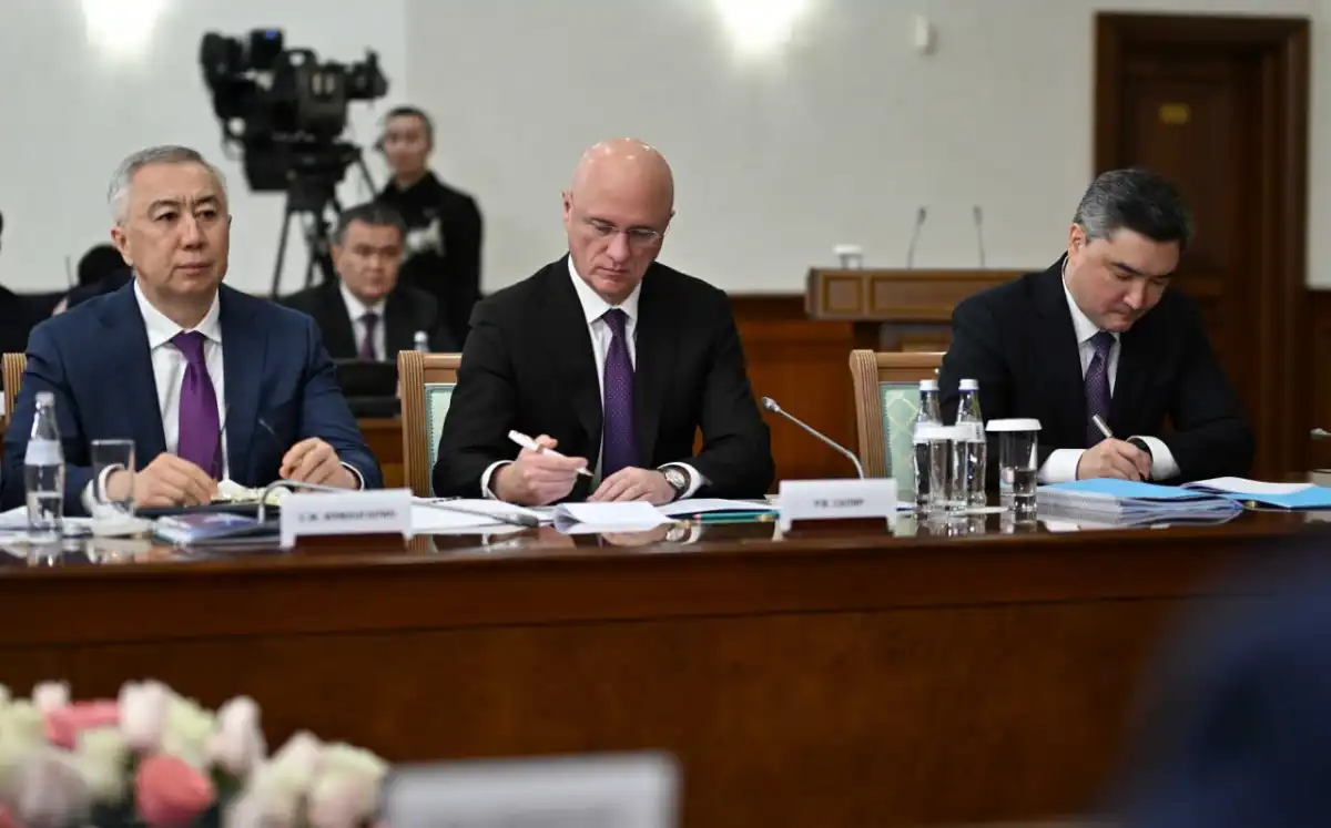 Токаев подчеркнул стратегическое значение развития транспортной логистики