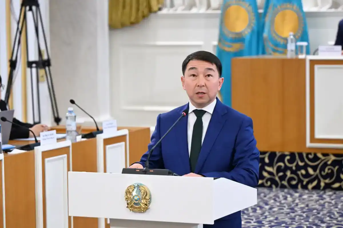 В проекте новой Конституции уточнены переходные положения – Бакыт Нурмуханов