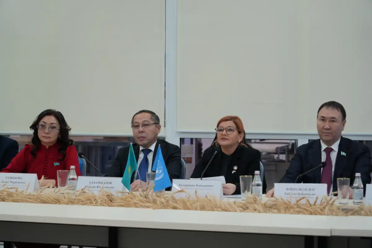 «Экономь воду — сохраняй будущее»: экочас для студентов провели в Астане