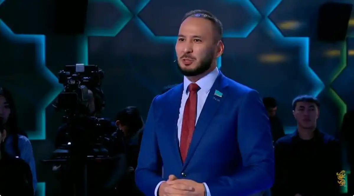 Айдарбек Ходжаназаров: важно было закрепить защиту цифровых персональных данных в Основном законе