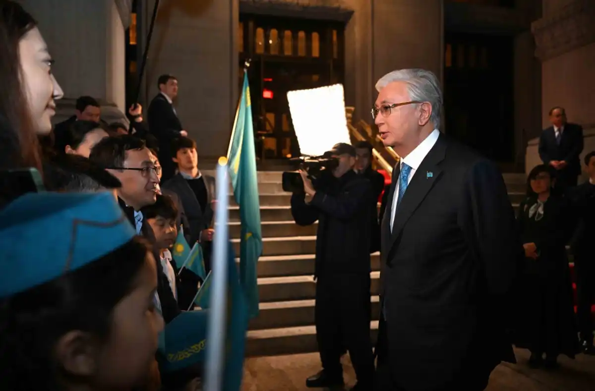 Глава государства встретился в Вашингтоне с соотечественниками