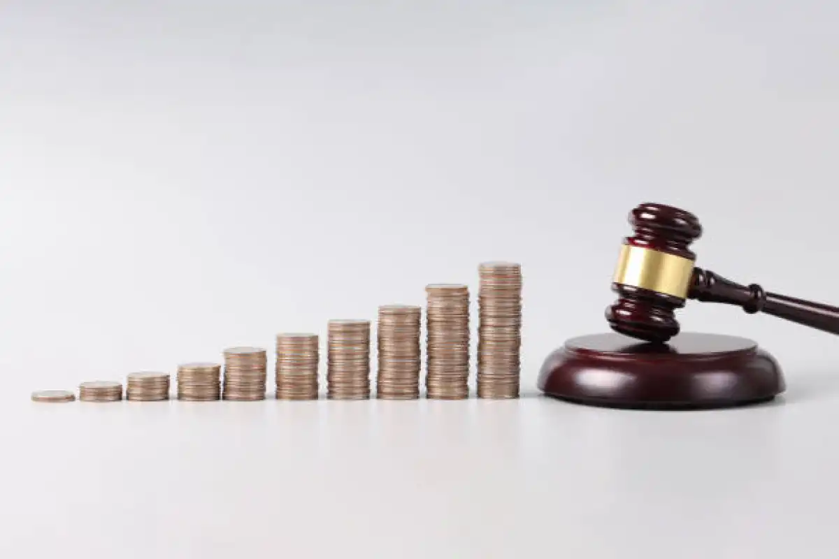 Десятку аферистов осудили за финансовую пирамиду с оборотом 600 млн тенге